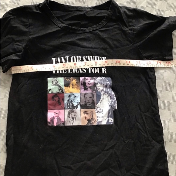 Lot Of Girls Taylor Swift Shirts Sz. S, Coloring Book, Bracelets, Posters - Picture 2 of 12